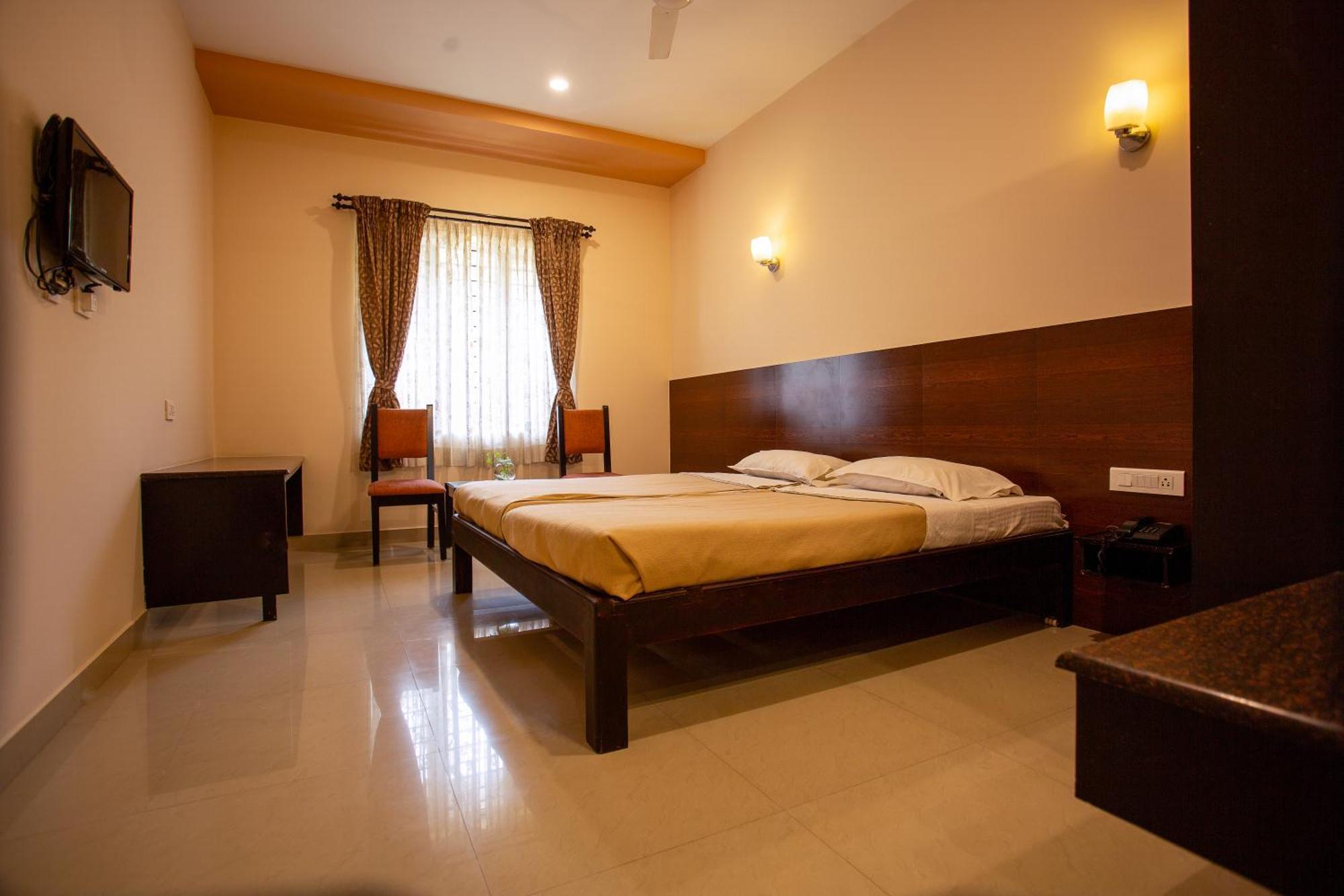 Philomena Hotel & Apartment Thanjavur Exterior photo